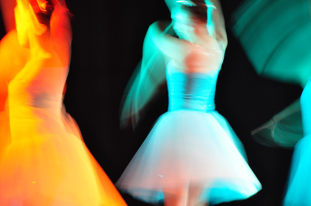 Image of dancers in motion